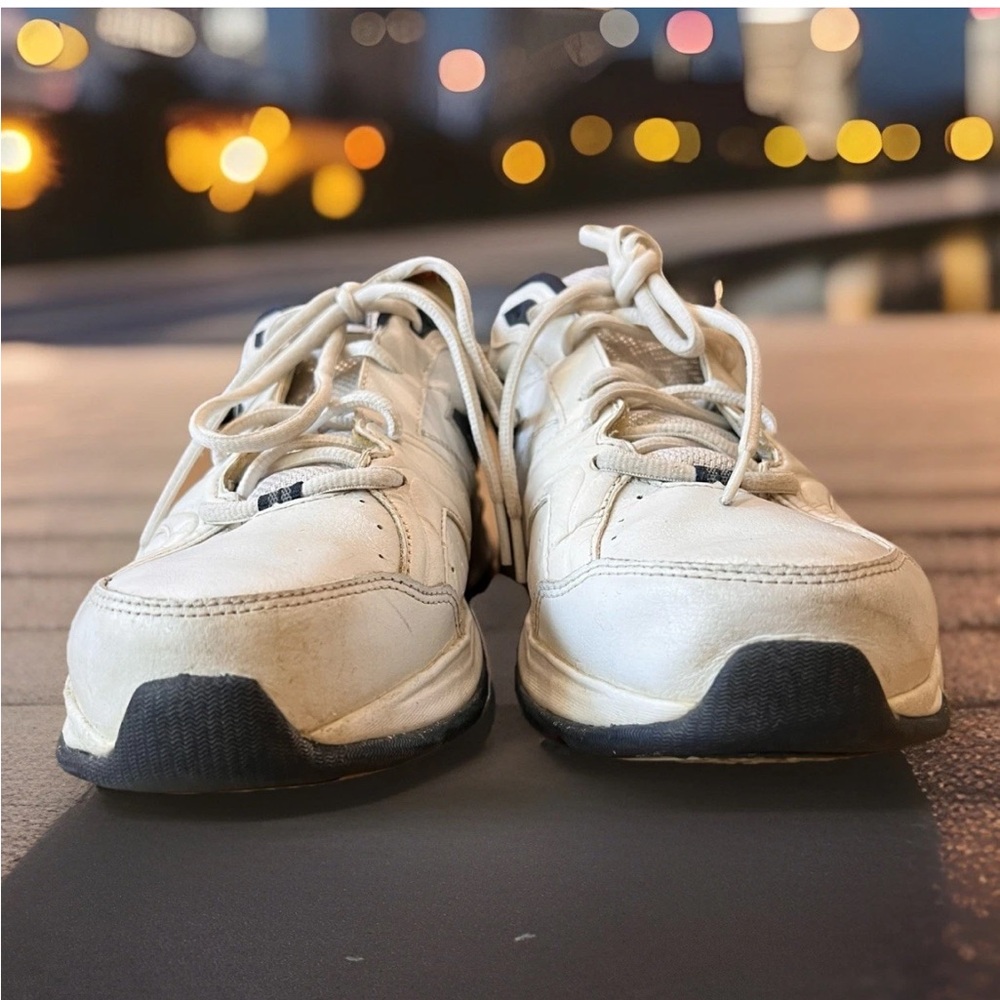 New Balance 623 White and Dark Navy Blue Lace-Up Athletic Sneakers - Picture 4 of 11
